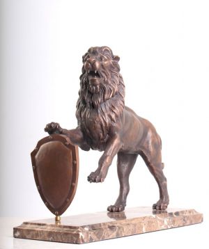 Sculpture, Easel - Lion