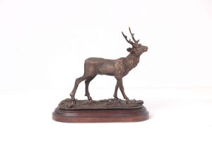 Sculpture, Easel - deer